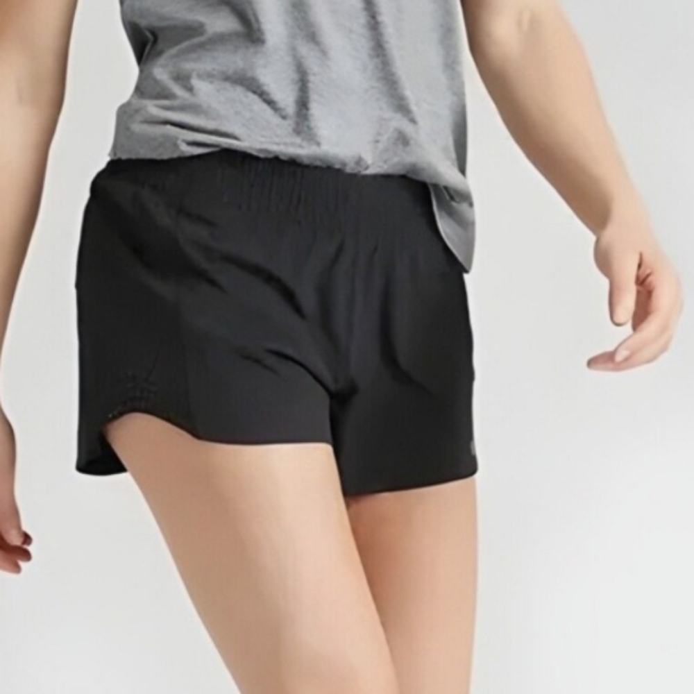 Athleta Black Athletic Shorts Lightweight Moisture-Wicking Hustle 3"